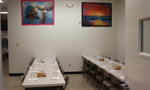 Dining-Room-with-two-paintings1